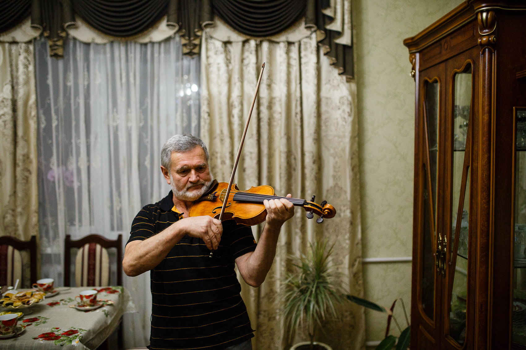 Вернуться в Украину создавать скрипки