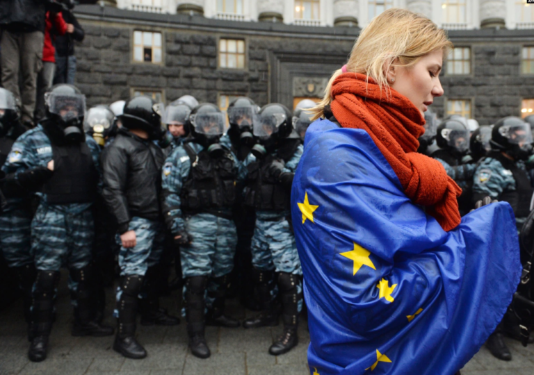 Україна ЄС_Київ_25.11.2013_фото AFP