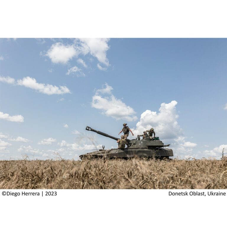 Бійці 72-ї окремої механізованої бригади ім. Чорних запорожців на Вугледарському напрямку. Фото: Diego Herrera