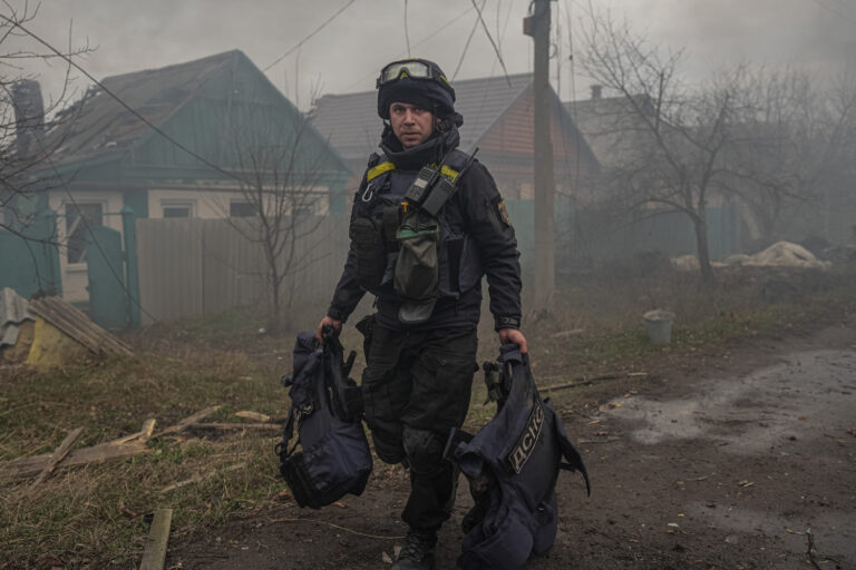12_a portrait of the Ukrainian rescuer