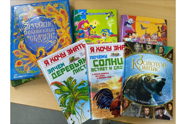 Російські книги в тимчасово окупованому Мелітополі (лютий 2023). Фото з відкритих джерел.