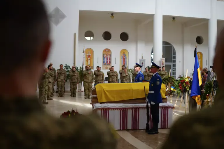 Перепоховання повернутого в Україну праху полковника Євгена Коновальця. Київ. Серпень 2026 року. Фото: Карина Пілюгіна.