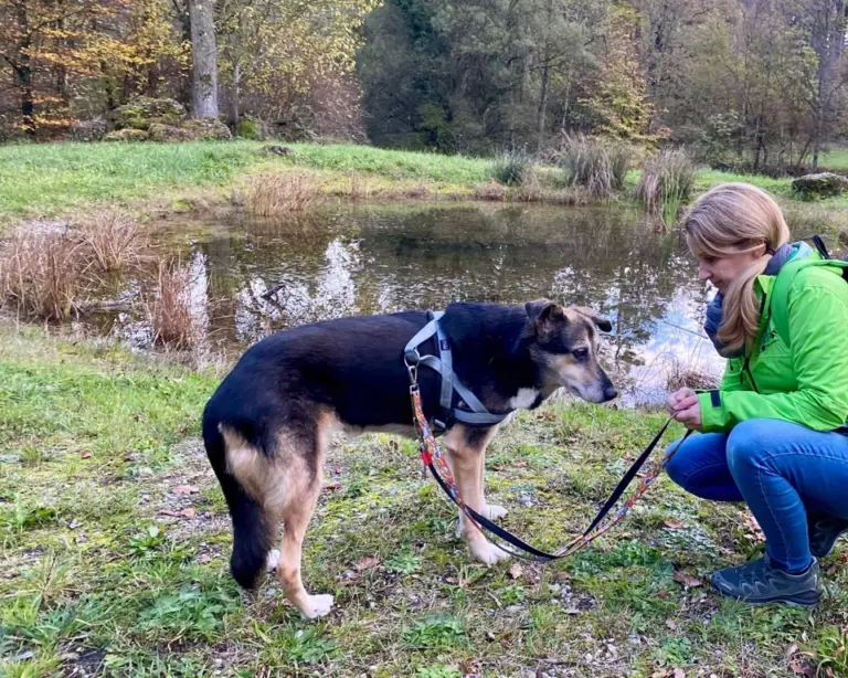 Barsa aus Borodjanka und Esther aus der Schweiz.